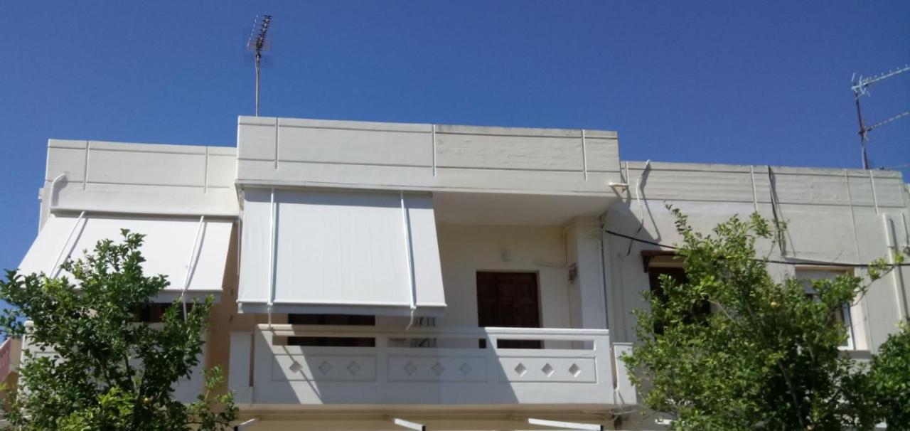 Phoeve Apt-Lovely 1-Br Rental Near The Beach Kalathas Esterno foto